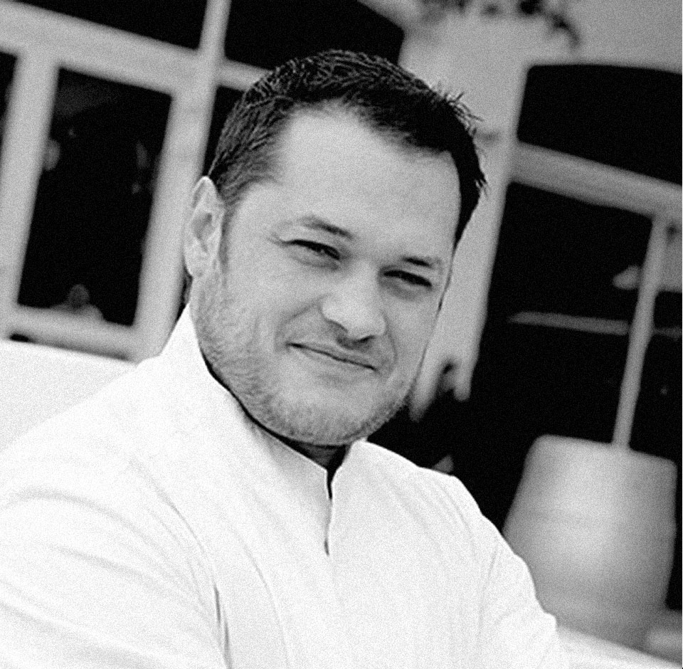 Chef Alexandre Lavigne en cuisine - L'Arrosoir Saint-Palais-sur-Mer
