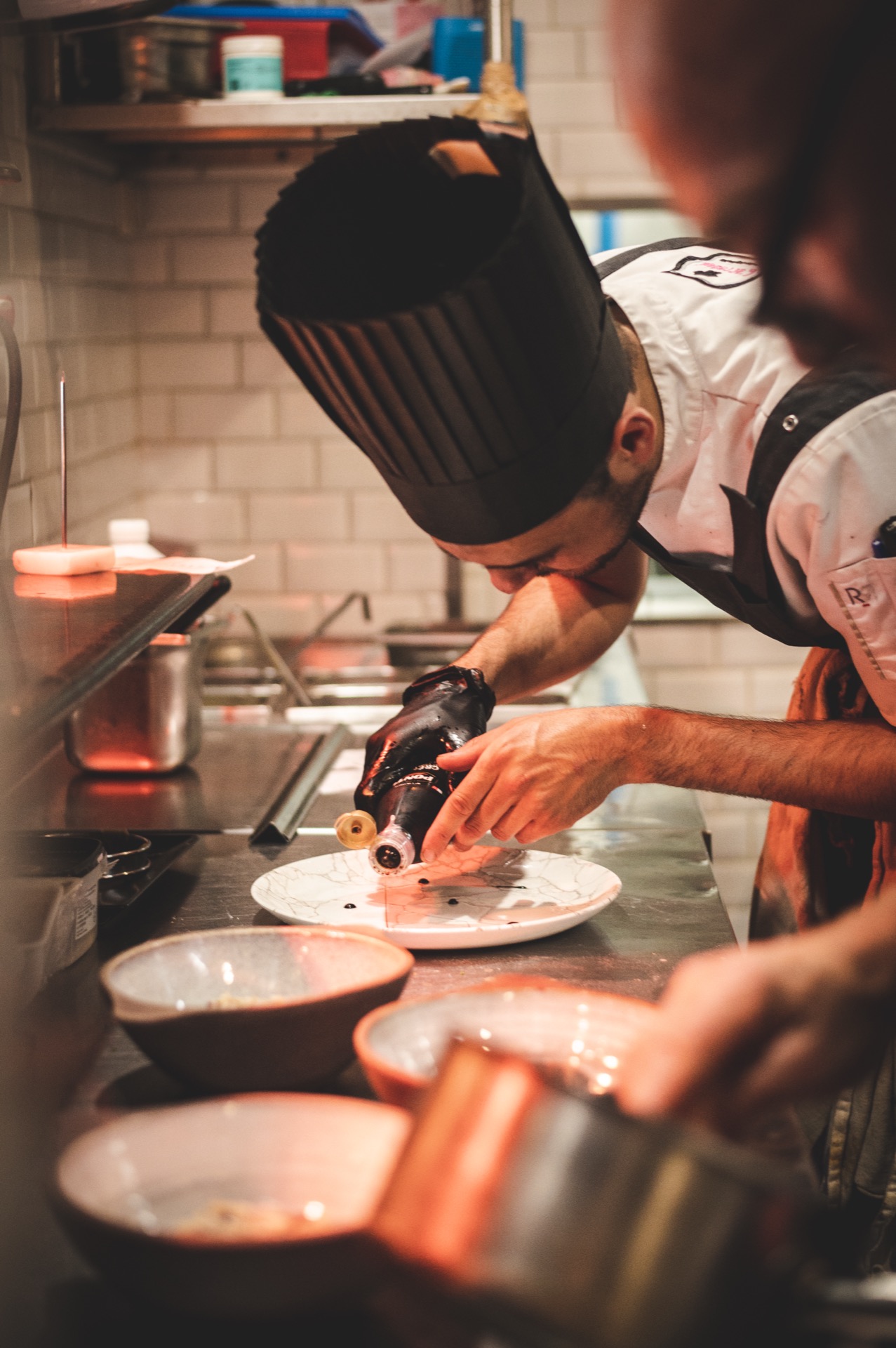 Le chef en pleine action de dressage